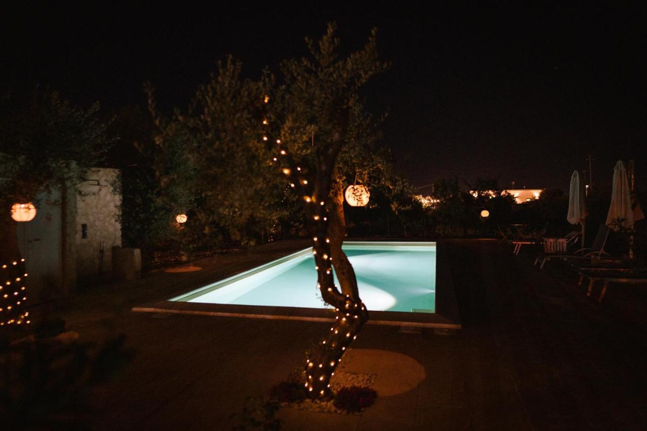 Prestigiosa Villa Con Piscina Condominiale Monopoli Extérieur photo